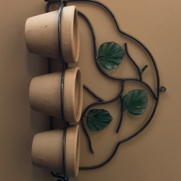 Decorative Planter Wall Sconce w/ Clay Pots - Picture 3 of 3